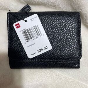 Mundi Wallet NWT